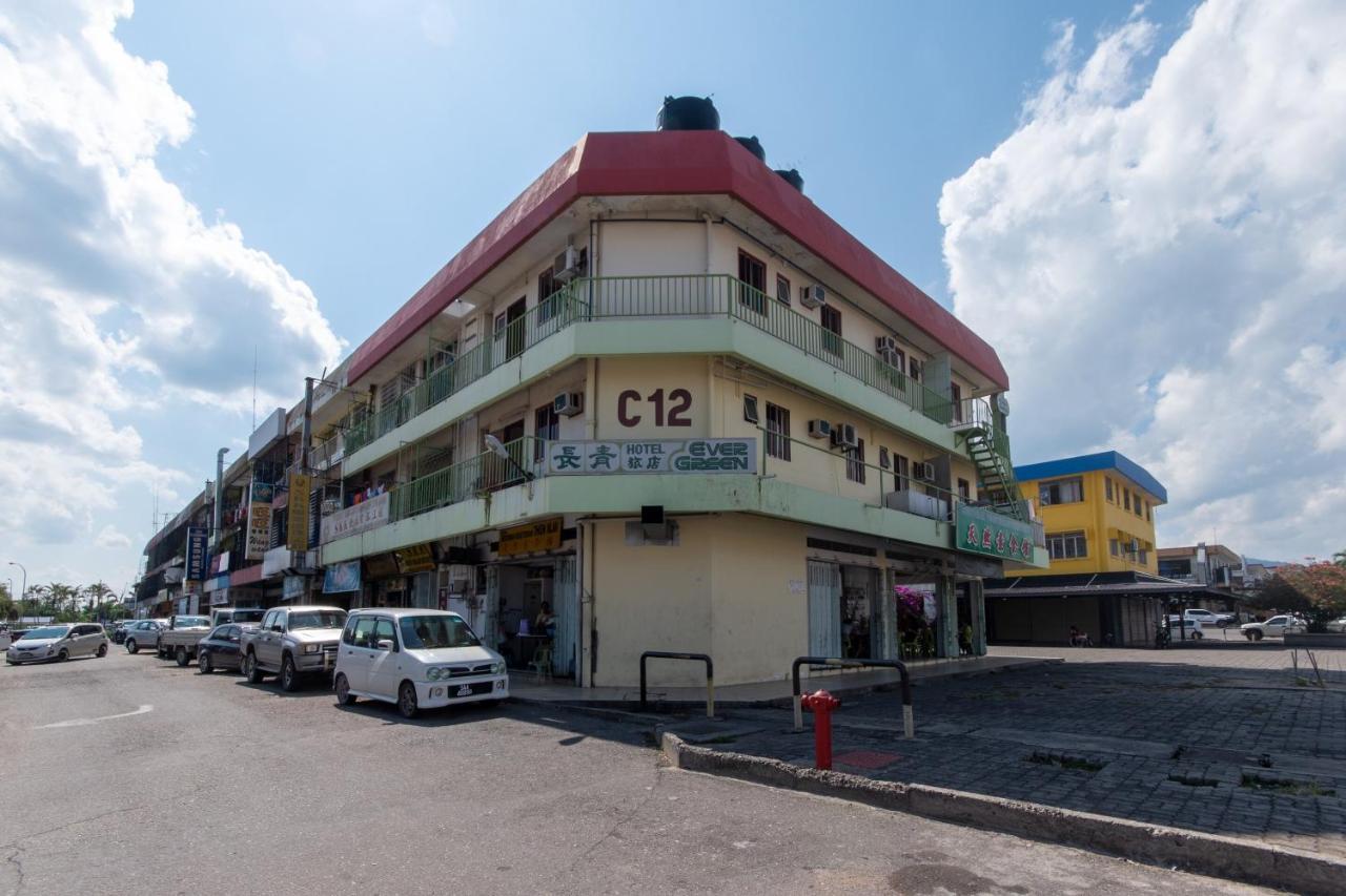 Spot On 89582 Evergreen Hotel Keningau Extérieur photo