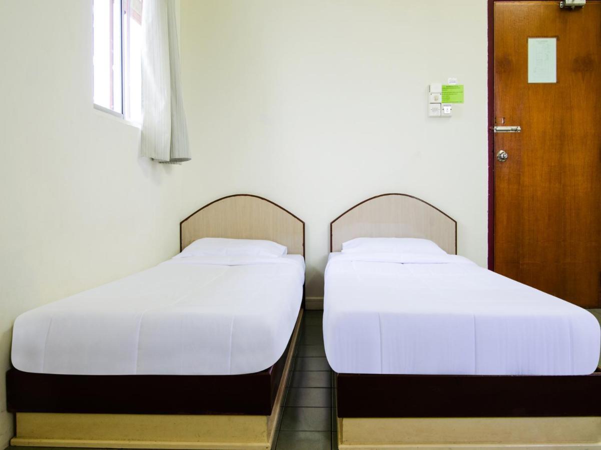 Spot On 89582 Evergreen Hotel Keningau Extérieur photo